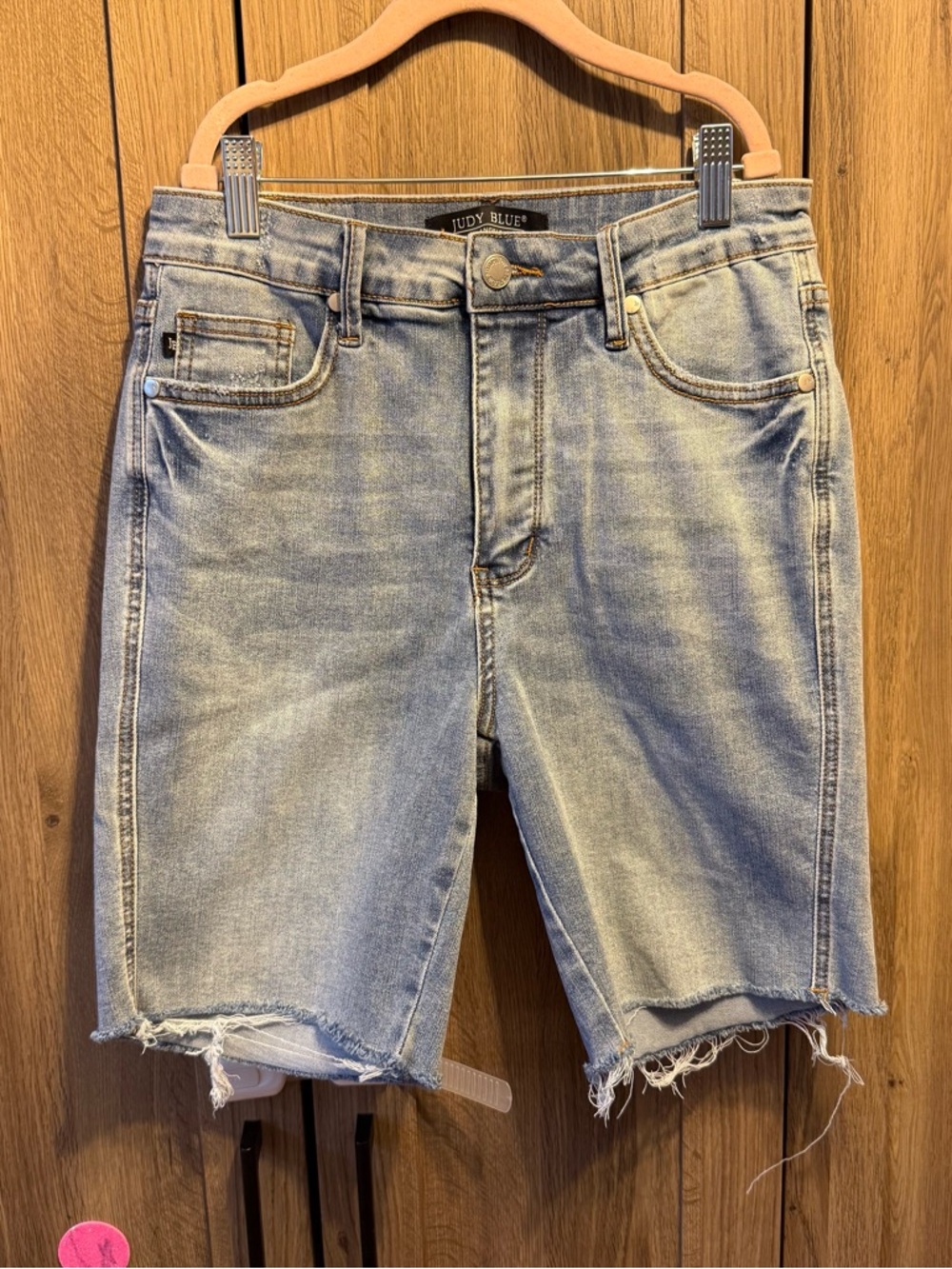 Judy Blue High Rise Jean Shorts Size Medium Stretch Denim Bermuda With Raw Hem